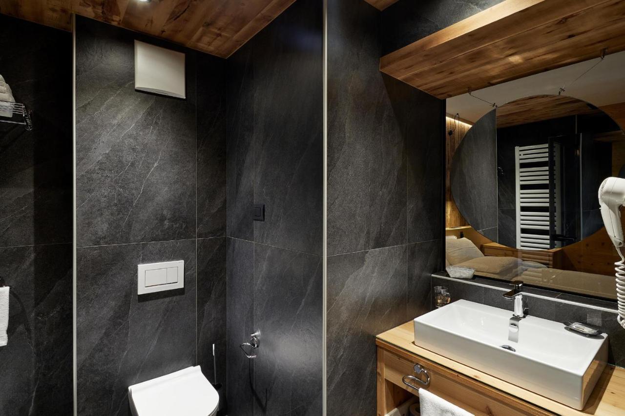 Hotel Garni Dello Sportivo Мадона ди Кампильо Екстериор снимка