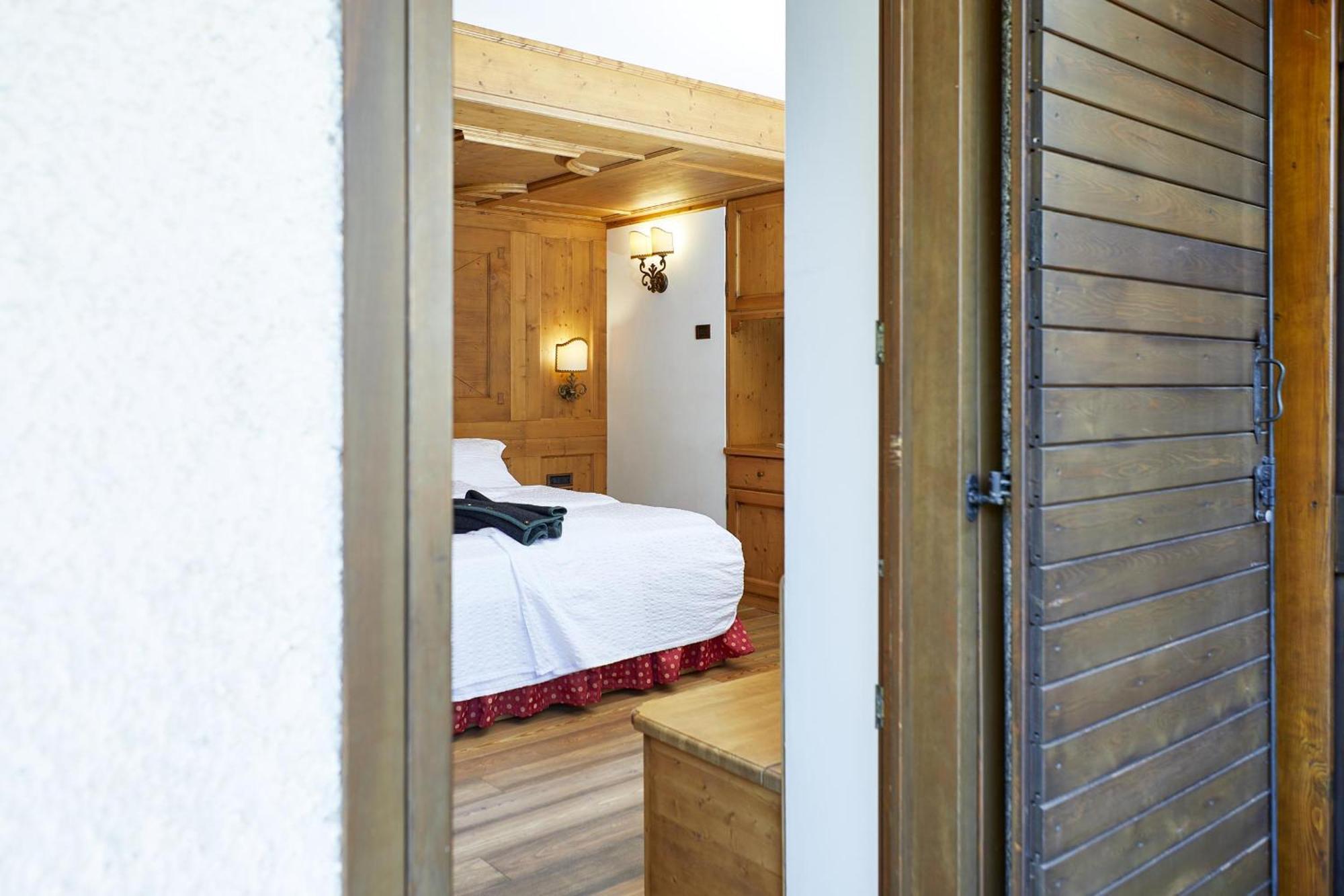 Hotel Garni Dello Sportivo Мадона ди Кампильо Екстериор снимка