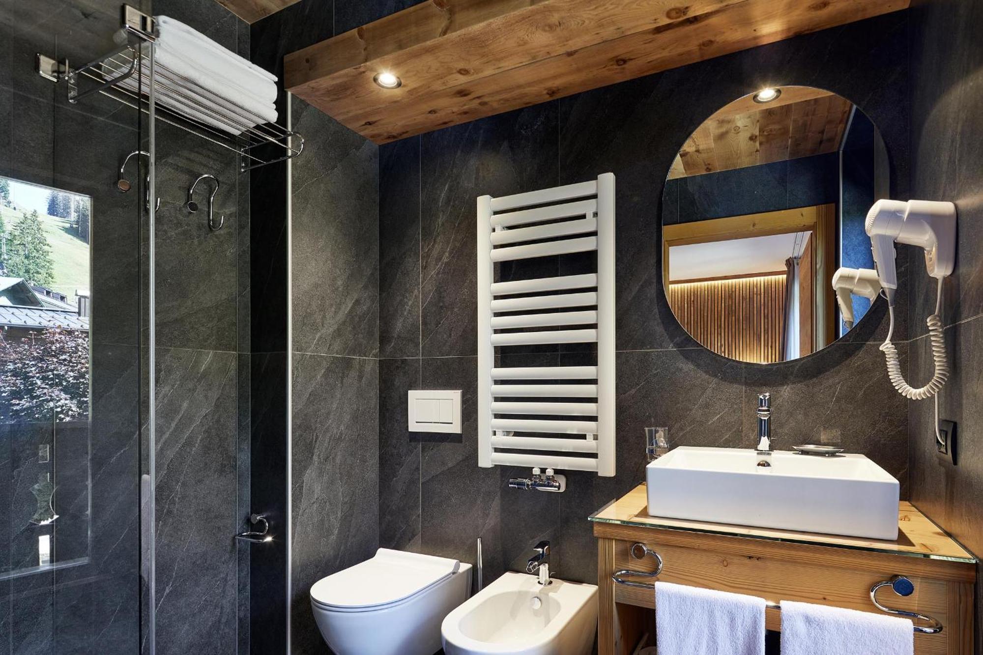 Hotel Garni Dello Sportivo Мадона ди Кампильо Екстериор снимка